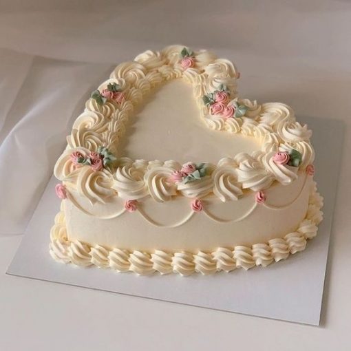 Heart Shaped Cake for Anniversary