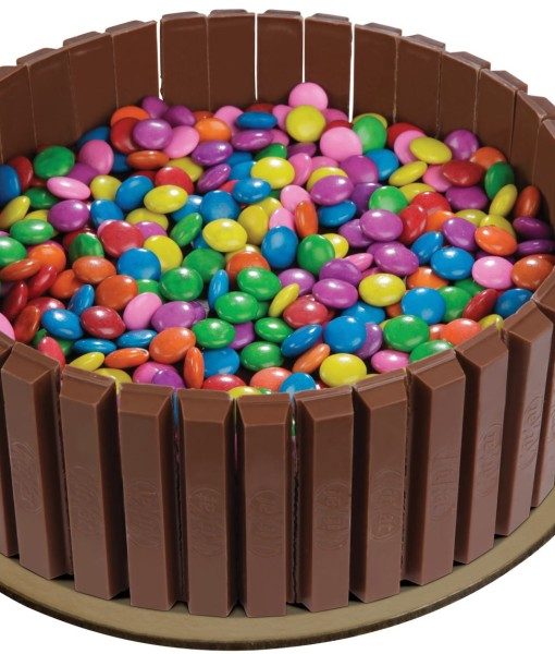 KitKat Cake