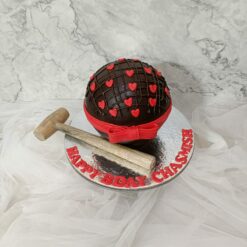 Pinata Cake With Hammer
