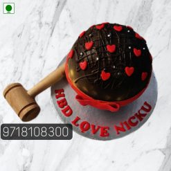 Pinata Cake With Hammer