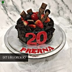 Strawberries on Chocolate Cake, dark chocolate cake with strawberry filling