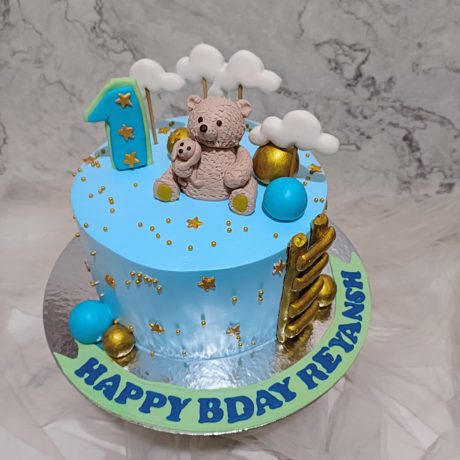 25 First Birthday Cakes for Boys: Perfect for 1st Birthday Party