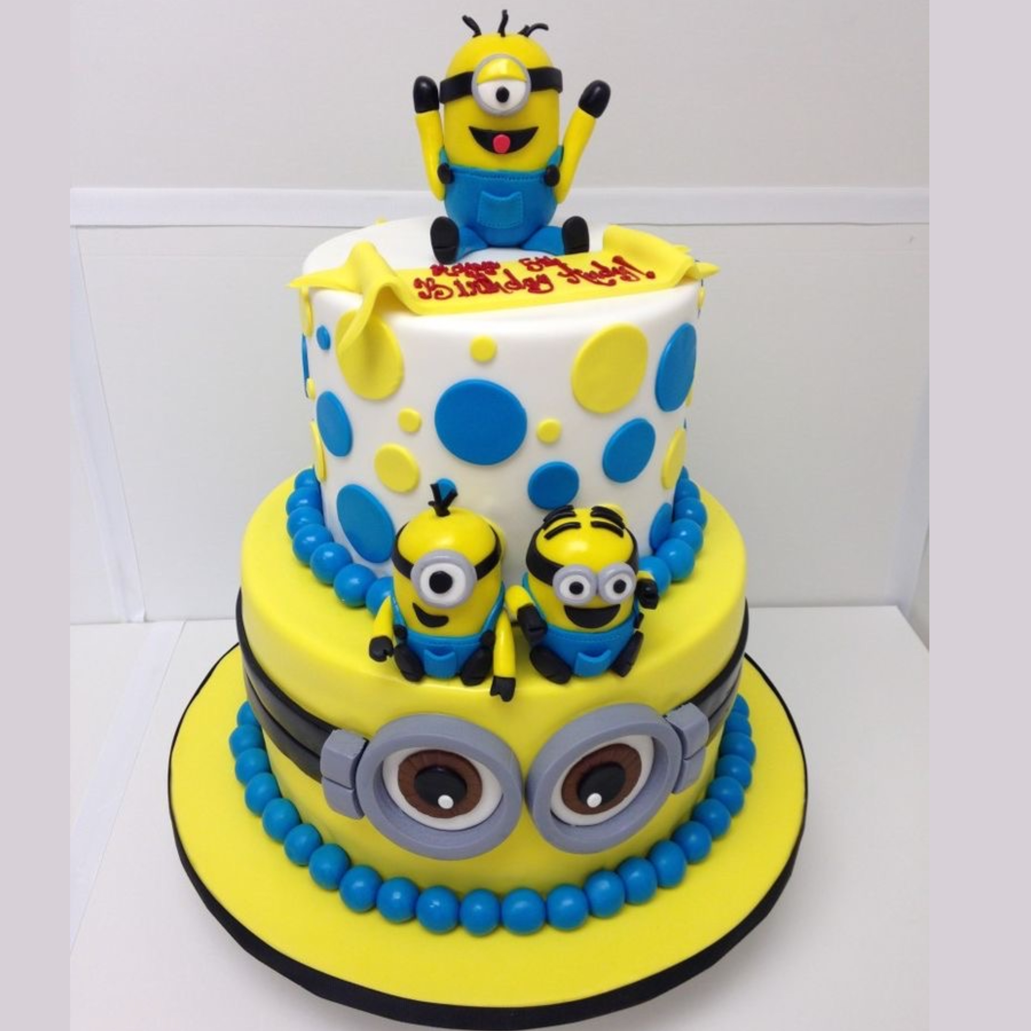 Minion Birthday Cake – Creme Castle-thanhphatduhoc.com.vn