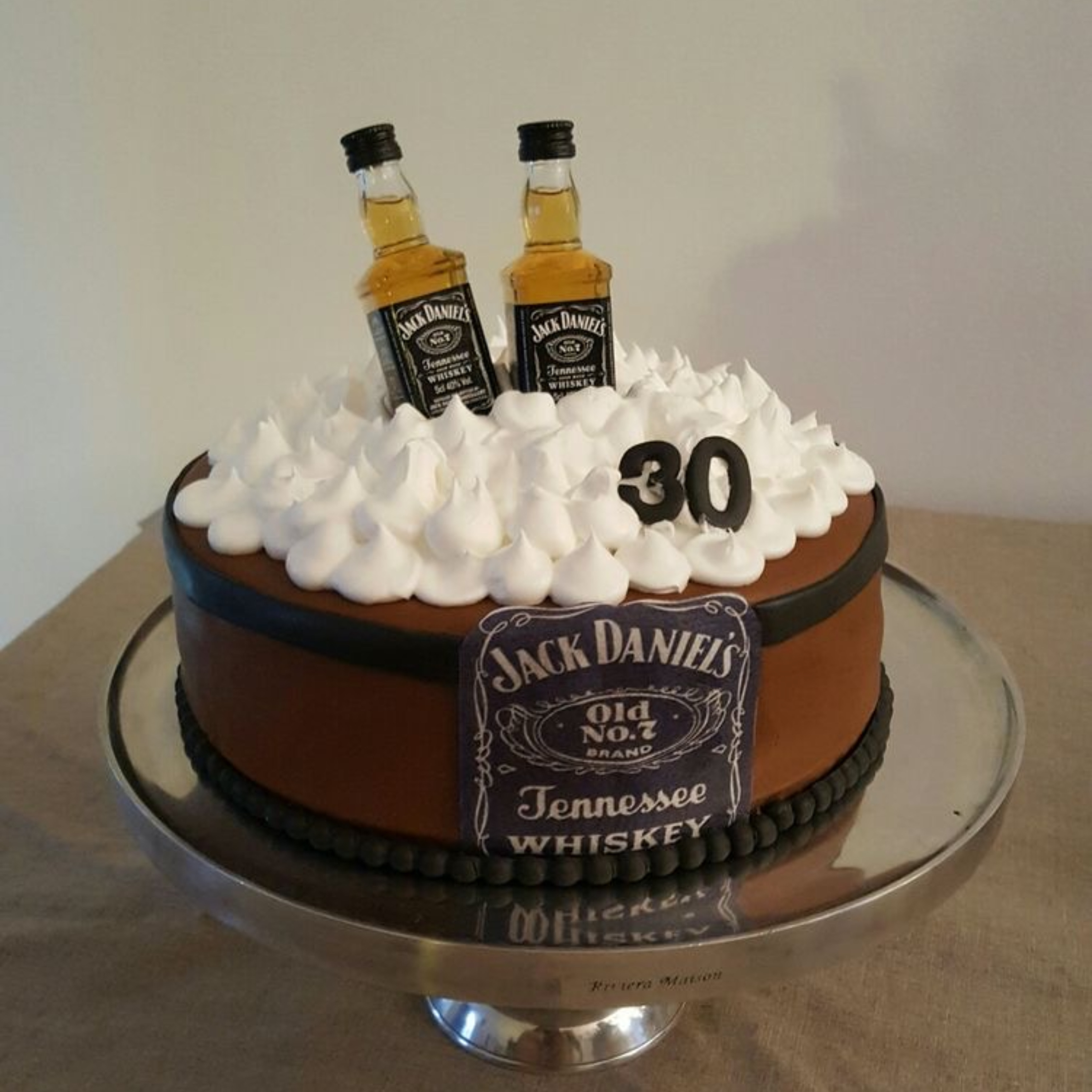 Online Jack Daniels Cake | Father\'s Day Cake | Yummy Cake