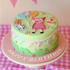 Peppa Pig Birthday Cake