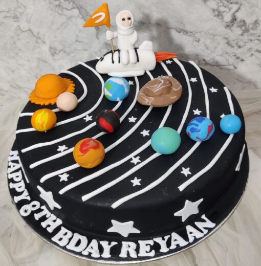 Astronaut Birthday Cake | Designer Cake