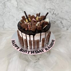 Choco Vanilla Kitkat  Cake | Kitkat  Cake