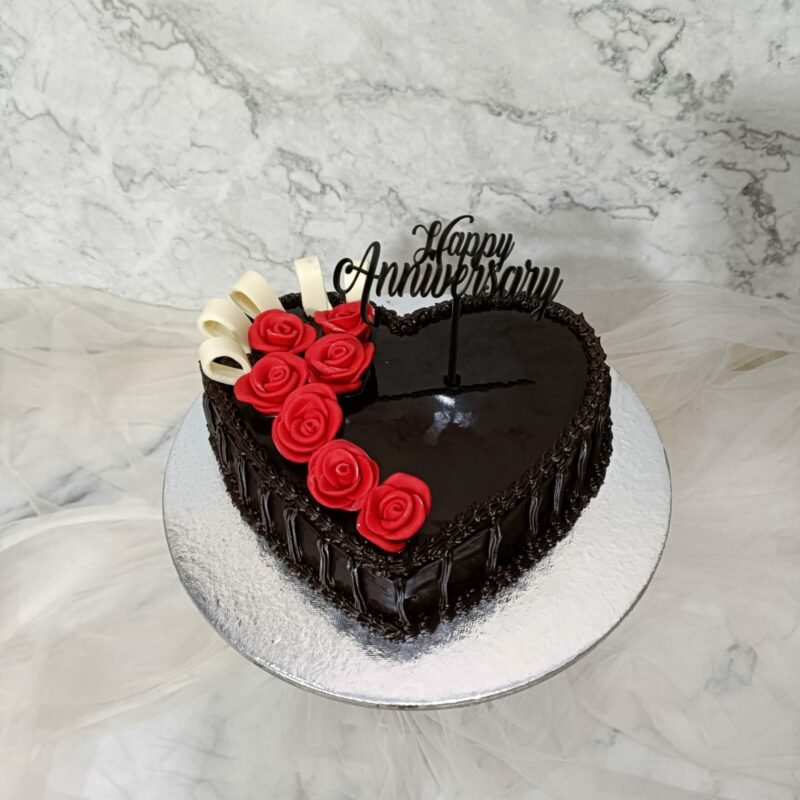Heart Shaped Cake for Anniversary