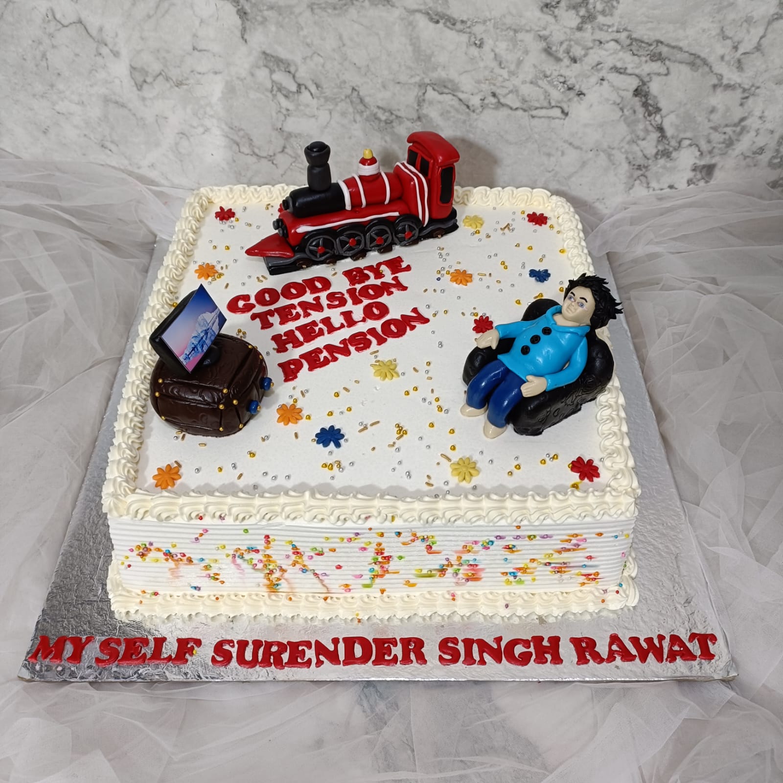 Banker Retirement Cake Design & Price | FaridabadCake