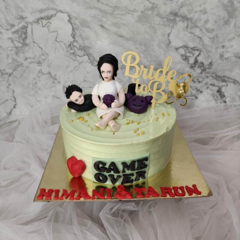 Bride And Groom Designer Cake