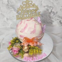 Pink Chocolate Pinata Cake | Pinata Cake Design