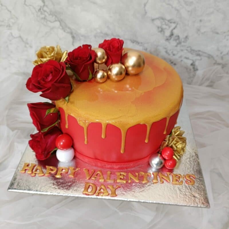 Premium Love Valentine Cake