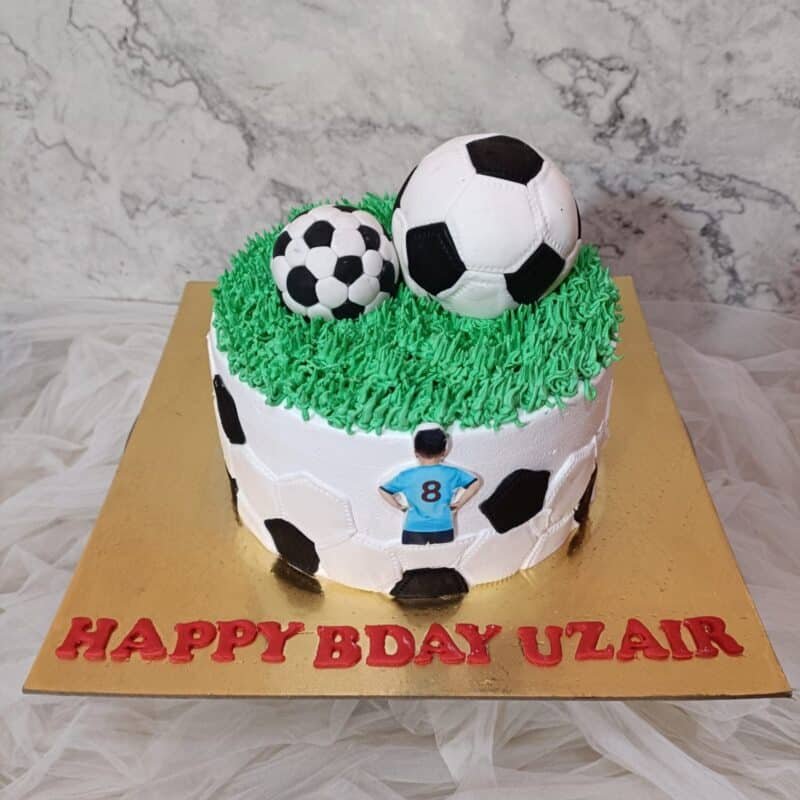 football Customised cake