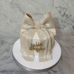 Bow Yummy Cake